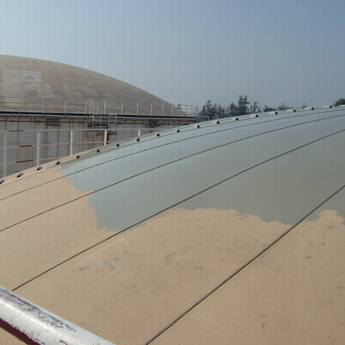 儲罐(guan)聚氨酯(zhi)面漆