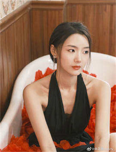 情挑青梅小宝贝