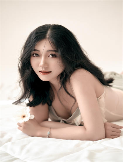 深入《裁请自重我们已经离婚了》的世界：全面解读与深度分析